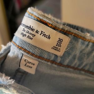 Abercrombie and Fitch Skinny High Rise Curvy Jeans size 30